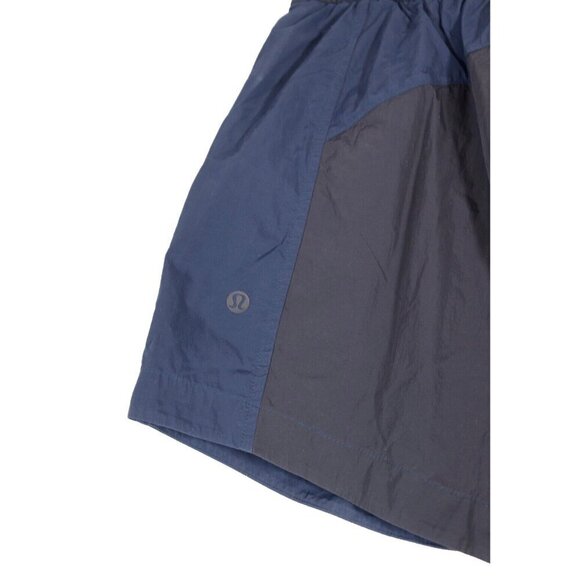 Lululemon Women's Size US4 True Navy Black Evergreen High Rise Short 4.5" Inseam - Picture 5 of 8